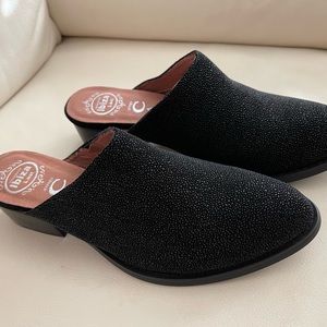 Jeffrey Campbell Calvin shoe.